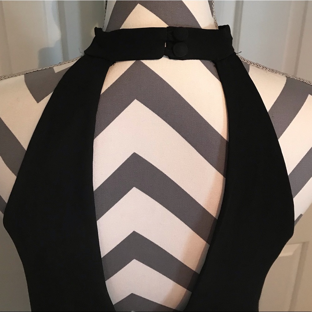 Dress - Picture 5 of 9